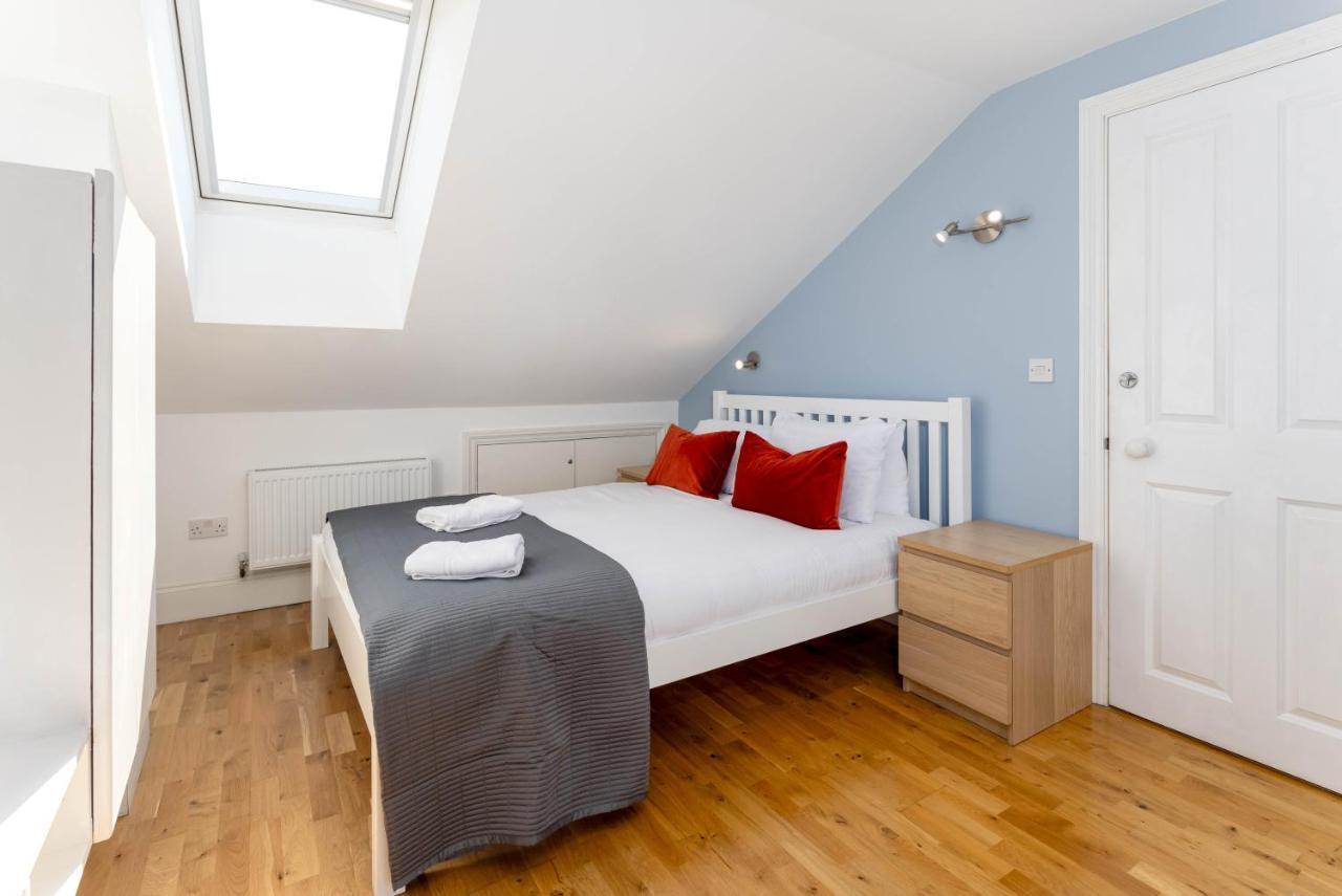 Air Host & Stay - Rockfield House - Sleeps 8 Ливерпуль Экстерьер фото